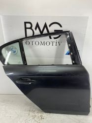 BMW E87 Sağ Arka Kapı 41527191018 (Füme)