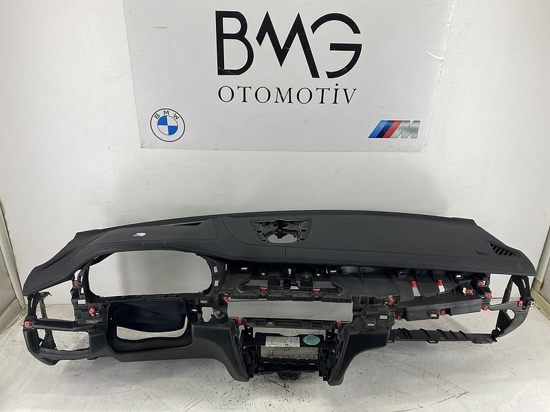 BMW X6 F16 Göğüs 51459298608 | F16 Head-Up Dikişli Göğüs (Siyah)