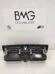 BMW M2 F87 Orta Klima Havalandırma Izgarası 64229317945 | M2 F87 Orta Temiz Hava Izgarası (Çıkma Orijinal)