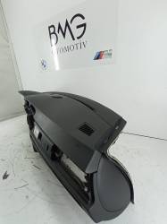 BMW E90 Lci Torpido 51459120328 - Ekranlı, Bardaklıklı Torpido (Siyah)