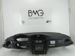 BMW E93 Torpido 51459120328-Ekranlı,Bardaklıklı (Siyah)