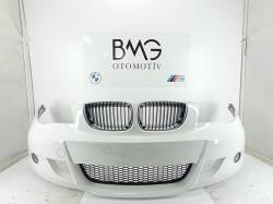 BMW Ön M Tampon 51117837422 (Beyaz)