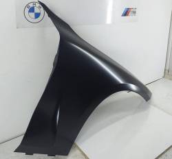 BMW G22 Sağ Çamurluk 41009466096 (Yeni Orijinal)